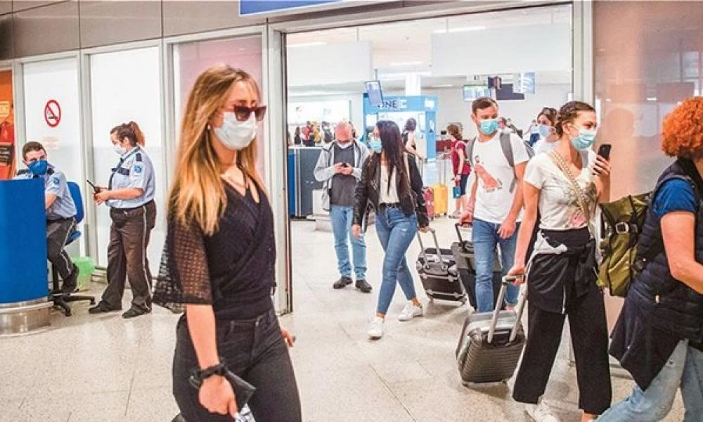 Βατόπουλος για κορονοϊό: Επικίνδυνη φάση - Ανά πάσα στιγμή η έξαρση